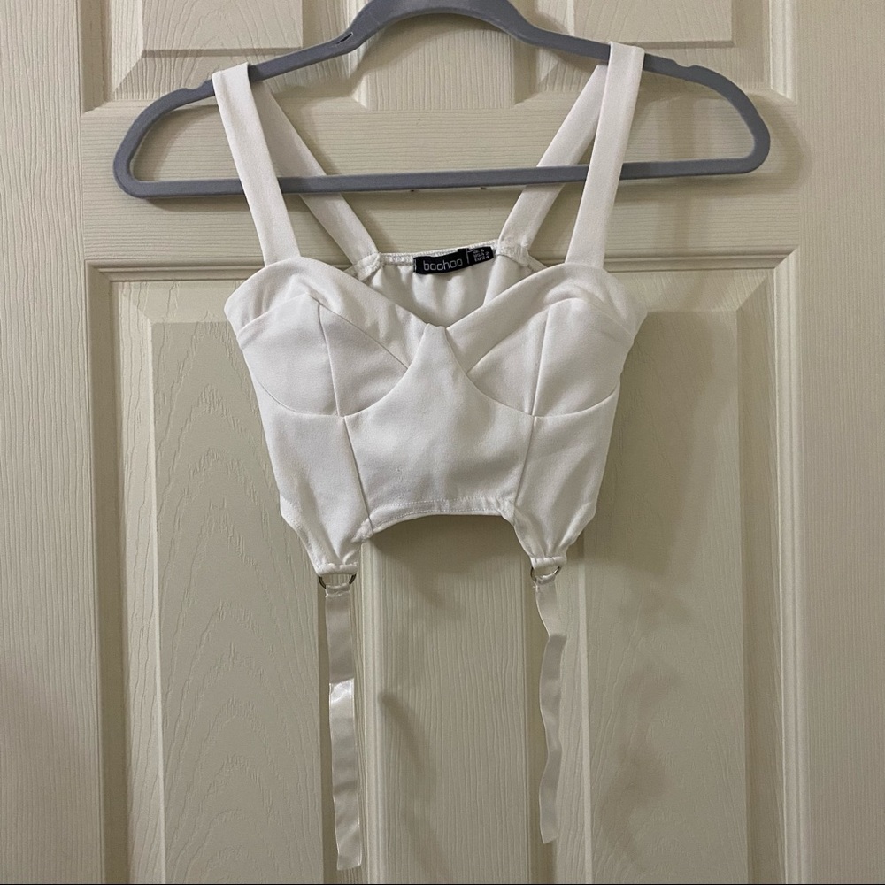 White corset detail crop top